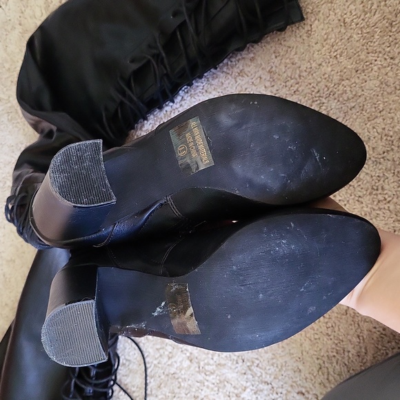 Black thigh high lace back boots - Picture 8 of 10